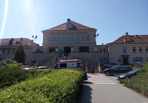 Tak zarabiają lekarze w krakowskich szpitalach. Pensje sięgają 84 tys. zł miesięcznie