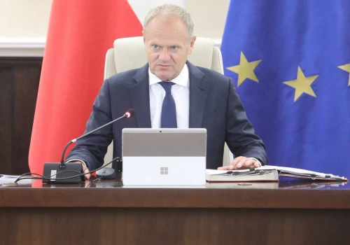 Emeryt pozwał Skarb Państwa o zaległe świadczenia. Tak został potraktowany przez premiera