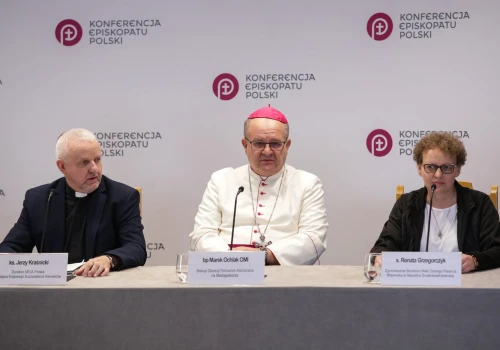 Bp Marek Ochlak OMI: nasze samochody są na służbie ubogich