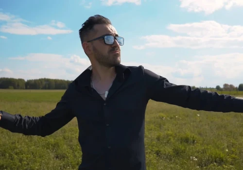Luki stawia na wakacyjny hit. „Piękna góraleczka” już zachwyca