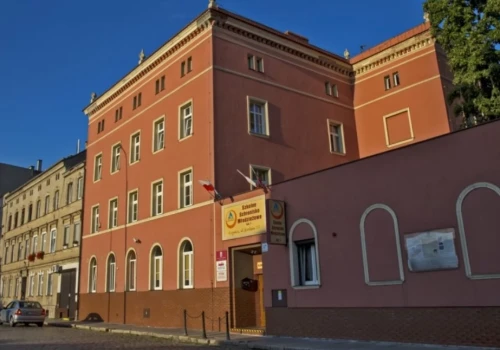 Przetarg na dzierżawę dawnego schroniska młodzieżowego przy ulicy Jordana w Legnicy
