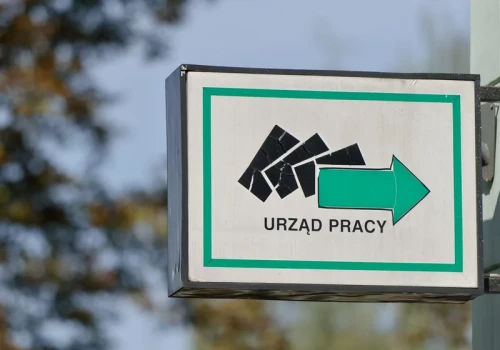 130-letnia fabryka tnie etaty. Zwolnienia obejmą niemal połowę załogi