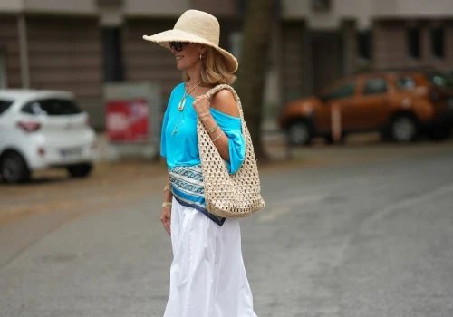Ten niepozorny dodatek odmieni każdą stylizację. Stylistki go uwielbiają