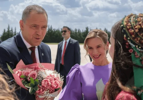 Tak Nawrocka ubrała się na upały w Turcji. Ludzie nie oszczędzili jej kreacji