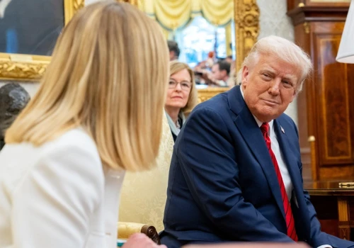 Europejskie bractwo Trumpa. Jeśli Meloni i Trump staną obok siebie, sytuacja będzie podwójnie niezręczna