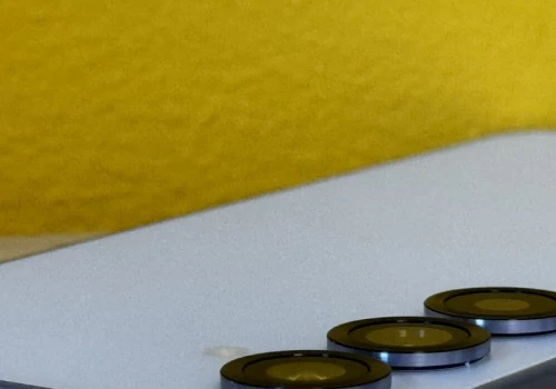 Smartfony Samsung w mocnych przecenach. Najlepsze oferty od operatorów