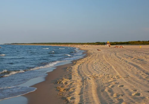 Darmowy dojazd na piękną plażę w Polsce. Jest czysta i mało zatłoczona