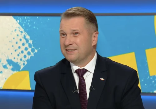 Poczuł się ważny! Czarnek już strofuje działaczy PiS. „Chodzą i łazikują po stacjach”