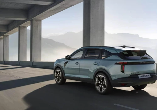 Nowa Dacia Striker zaprezentowana w całej okazałości. LPG, Full Hybrid i jest potężne zaskoczenie!