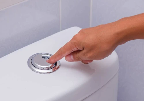 Domowy trik na czystą toaletę. Pasta do zębów w spłuczce zdziała cuda