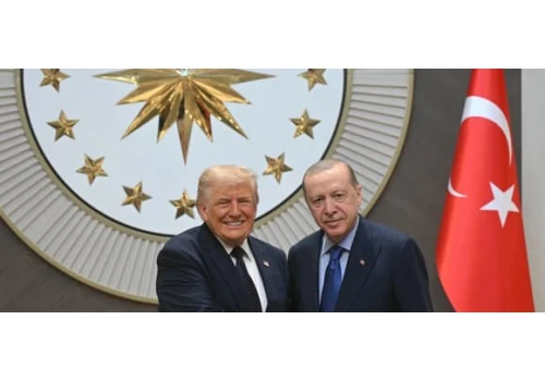 Szczyt NATO: Europa pokazuje, że dowozi. A Trump od razu po przyjeździe zrzuca polityczne bomby