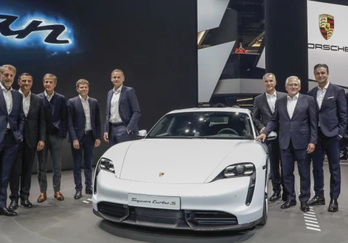Porsche ujawnia zarobki pracowników. Mimo kryzysu wynagrodzenia wciąż są bardzo wysokie
