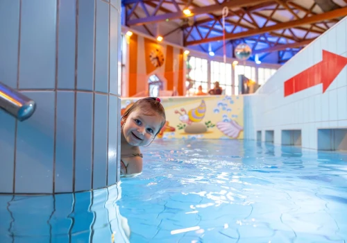Park Wodny w Krakowie zaprasza na wakacyjne zajęcia dla niemowląt i małych dzieci