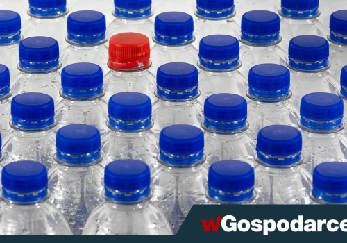 Pożegnanie ze zgrzewkami? Bruksela walczy z plastikiem