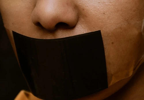 Ustawa przeciwki tłumieniu krytyki i debaty publicznej wchodzi w życie