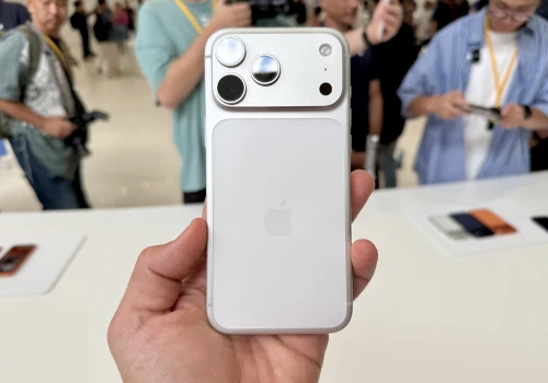 iPhone 18 Pro grubszy o 2 mm. Fixed Focus Digital: „to będzie zaskakujące”