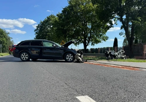 Sulechów. Wypadek. Motocyklista walczy o życie, został zabrany do szpitala śmigłowcem LPR