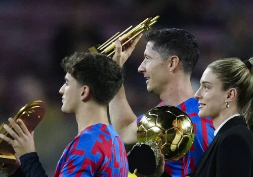 Legenda Barcelony oficjalnie w nowym klubie! 
