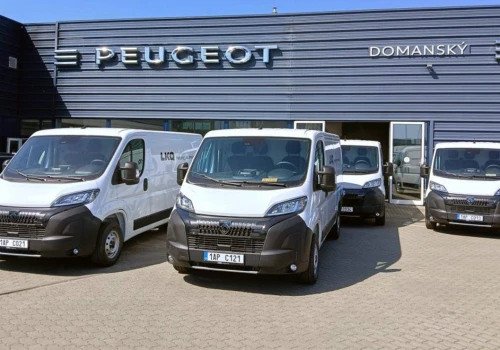 Peugeot urósł w Czechach o 42%. Największy kontrakt dopiero nadejdzie: 141 Expertów dla DODO