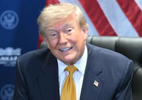 Trump nagle pochwalił NATO. „Chcę pozostać z wami”