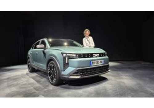 Wideo: Dacia Striker ostrzy sobie zęby na rynek kompaktowy