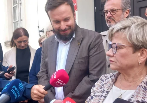 „Odgrzewane kotlety”. Mocne słowa o planie naprawczym minister zdrowia