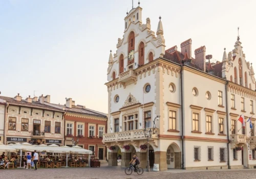 Nocna prohibicja w Rzeszowie przepadła. Projekt wkurzył wszystkich