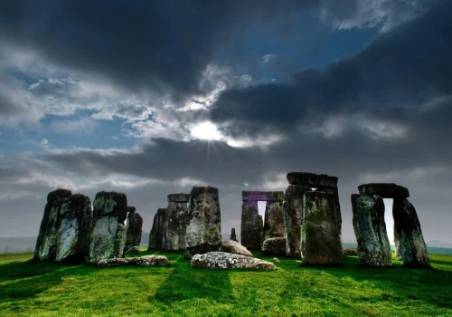 Myśleli, że o Stonehenge wiedzą wszystko. Odkrycie sprzed 5 tys. lat może zmienić historię