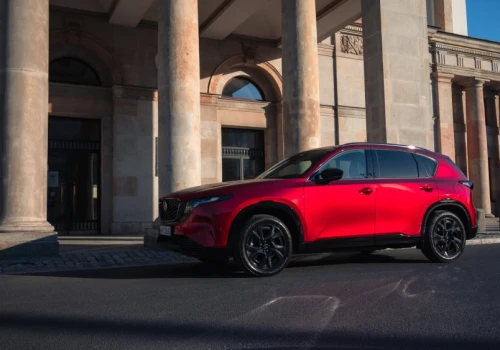 Jinba Ittai w świecie tabletów na kołach. Nowa Mazda CX-5 to oaza normalności