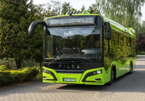 Bydgoska firma miała dostarczyć autobusy elektryczne, ale zbankrutowała. W tle zarzuty ustawiania przetargów