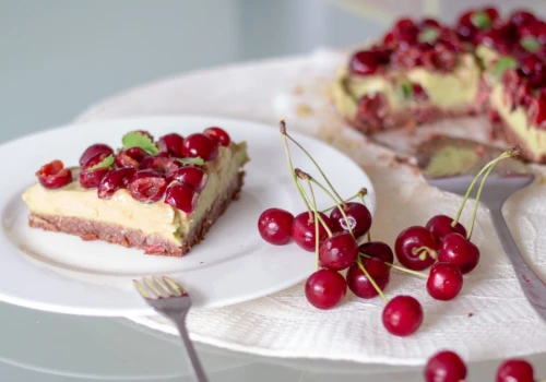 To ciasto z czereśniami zrobisz w kwadrans. Bez włączania piekarnika
