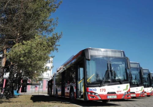 Uwaga, pasażerowie! Kolejne zmiany na linii nr 25