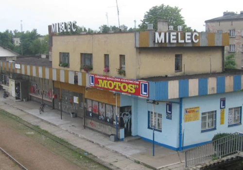 Wyburzą stary dworzec w Mielcu. Szykuje się zupełnie nowa architektura