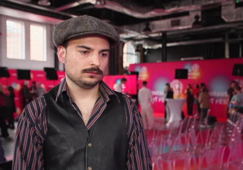 Wiktor Dyduła: Branża muzyczna nie jest zagrożona. W dobie muzyki generowanej przez AI odbiorcy zaczną bardziej doceniać kompozycje prawdziwych twórców