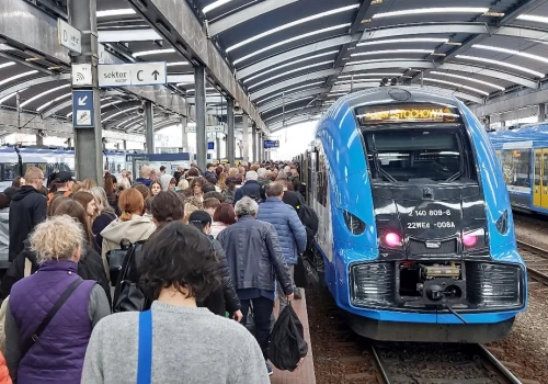 Duże utrudnienia na trasie Gliwice – Katowice. Pociągi pojadą objazdem, będzie komunikacja zastępcza