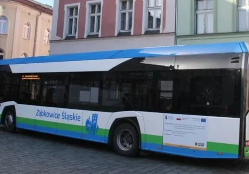 Ząbkowicka Komunikacja Publiczna. Rozkład jazdy autobusów ZKP na wakacje 2026 i ceny biletów