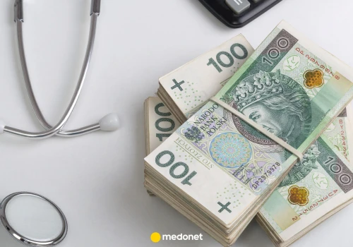 Lekarz z Braniewa zarobił niemal 1,8 mln zł w rok. Prokuratura bada sprawę