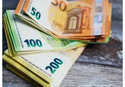 Kurs euro najwyżej od listopada 2024 — gołębi zwrot Glapińskiego uderza w złotego