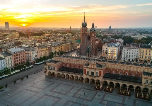 Nastroje małopolskich przedsiębiorców słabsze w czerwcu. Przemysł hamuje najmocniej