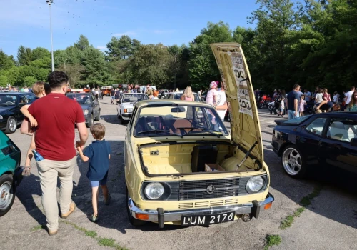 Wyjątkowe wydarzenie dla fanów motoryzacji. Będzie parada klasyków oraz atrakcje dla całych rodzin