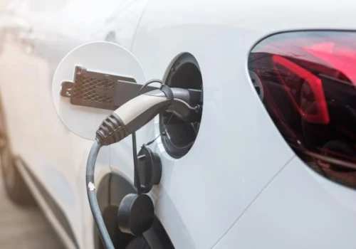 Kupujesz elektryka? Ten parametr może przekreślić jego wartość