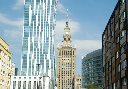 Turystyka biznesowa i miejska napędzają Mazowsze. Warszawa skupia ponad 80% ruchu noclegowego