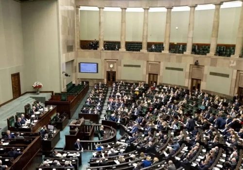 KO sporo traci, Polska 2050 i PSL pod progiem. Nowy sondaż poparcia