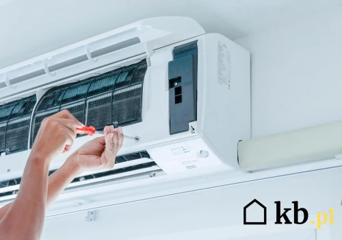 Kupił klimatyzację z ogłoszenia. Dopiero instalator powiedział mu, dlaczego wtopił pieniądze