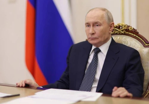 Putinowi kończy się czas. W wojennym potrzasku stawia na blef