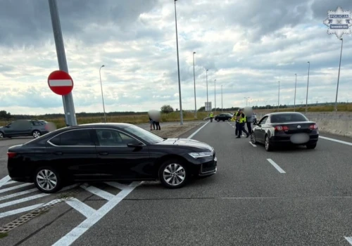 Pijany i bez prawa jazdy chciał uciec autostradą pod prąd. Padły strzały