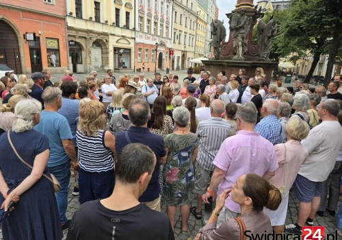 Odkryją zapomniane dzieje Świdnicy. Wraca popularny cykl „Świdnickie Spacery z Historią”