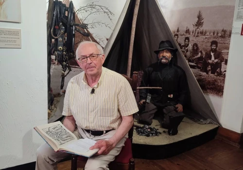 Prof. Kazimierz Ożóg - językoznawca z Sokołowa Małopolskiego świętuje urodziny