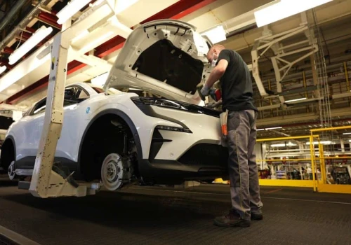Grupa Renault chwali się wynikami. 1 milion samochodów elektrycznych z Francji