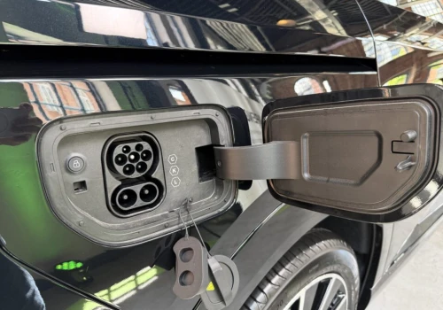 Kiedy przelew dopłaty NaszEauto? Są dobre wieści: dostaniesz maila. Pieniądze przyjdą najdalej 3 tygodnie później